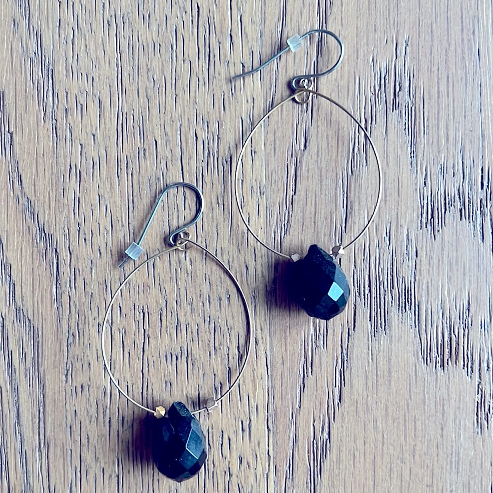 BelleStyle Black Onyx Teardrop Earrings